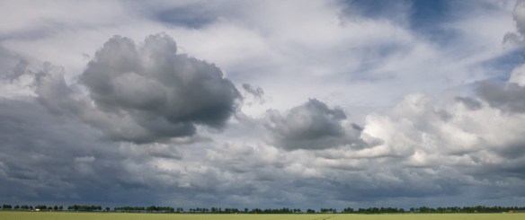 wolkenlucht-cloudy-sky-Karin-Broekhuijsen-Buiten-beeld-236120.jpg